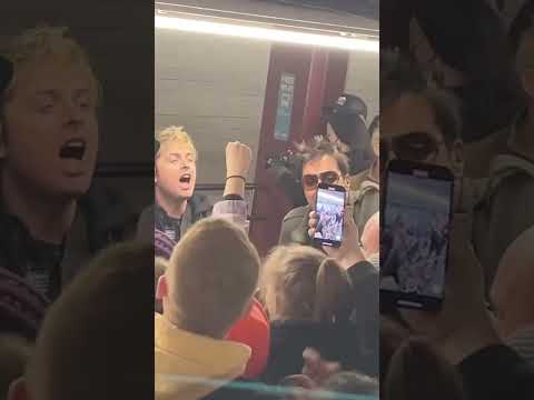 Green Day, Jimmy Fallon perform on New York City subway platform Shorts