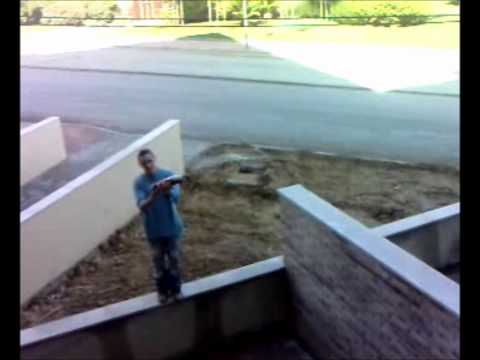 Mentos com coca-cola «queres ver se ela vôa ou na vôa».wmv