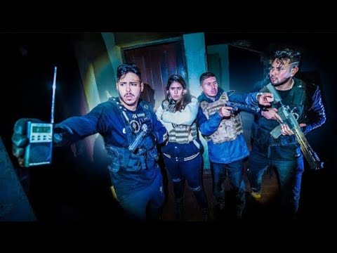 USAMOS O SPIRIT BOX NA LENDA DO POLTERGEIST - CAÇADORES DE LENDAS