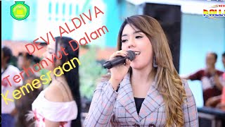 Download lagu TERHANYUT DALAM KEMESRAAN - Devi Aldiva - New Pallapa Live SMK NU 01 Kendal mp3 Download lagu TERHANYUT DALAM KEMESRAAN - Devi Aldiva - New Pallapa Live SMK NU 01 Kendal mp3