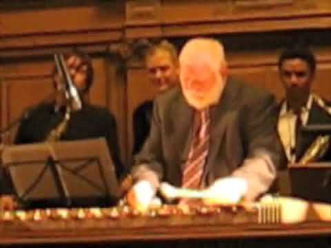 JAZZESSENCE dir. Nils Gessinger feat. Wolfgang Schlüter (vib) "Flying home"