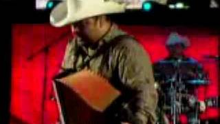 GRUPO PESADO EN VIVO EXTRAÑO