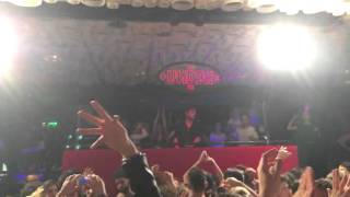 Solomun playing 'Too Much Information (Laolu Remix Edit)' @ Under Club Barcelona (18/12/15)