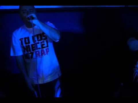 Koncert PIH & Emblemat - Birmingham 17.12.11 The﻿ Hairy Lemon - PIH part. 1