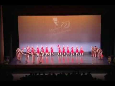 Vanoush Khanamerian Dance School - Musaler Par - Armenian Traditional Dance