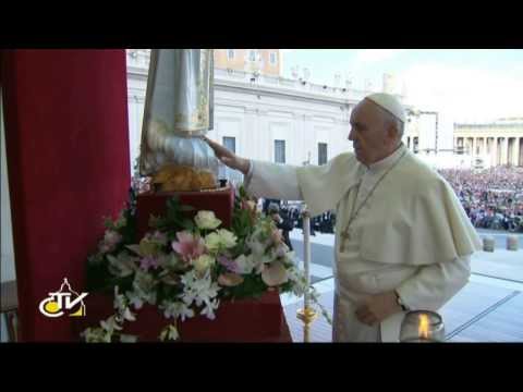 Fatimska Marija v Vatikanu; Papež: Marija je mati veselja