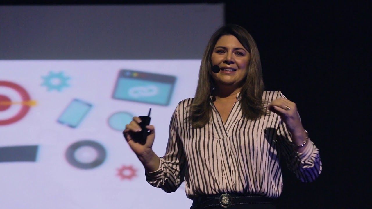 Sesgos Cognitivos,Big Data,Ansiedad: La realidad está hecha a tu medida | Olivia Gamarra | TEDxUNILA