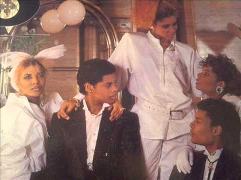 download lagu mp3 mp4 Five Star Rsvp, download lagu Five Star Rsvp gratis, unduh video klip Five Star Rsvp