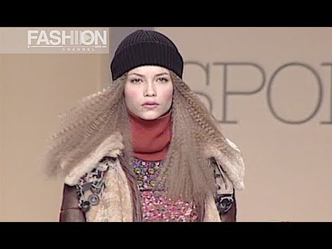 SPORTMAX Fall 2004 2005 Milan-  Fashion Channel