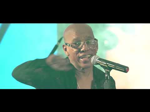 Leonel Limonta y Azúcar Negra- Bailando sin parar (Live)