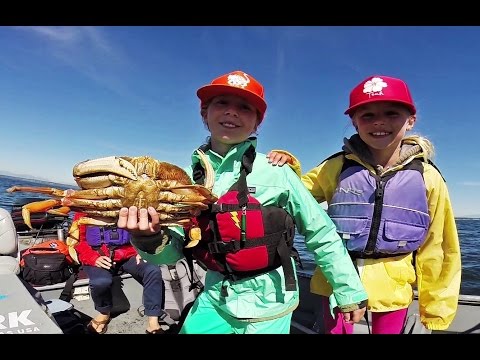 download lagu mp3 mp4 Seattle Crabbing Season, download lagu Seattle Crabbing Season gratis, unduh video klip Seattle Crabbing Season