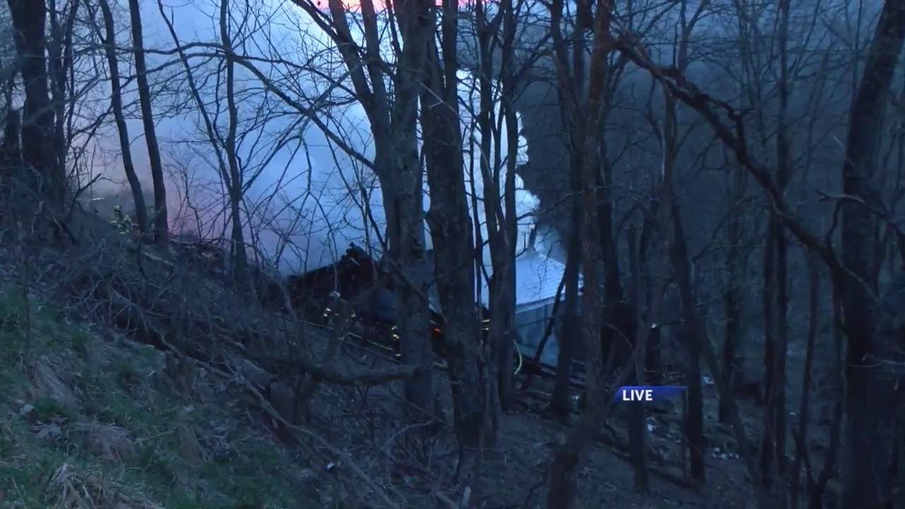 Firefighters battle house fire in Banner Elk, NC in freezing temps