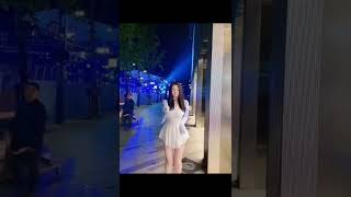 Download lagu Rok mini ditengah kota - Kecil tapi besar #shorts mp3