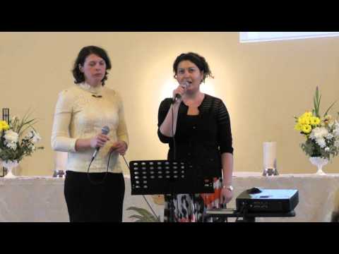 Ligia si Adela Muntean - La calvar sus pe o cruce