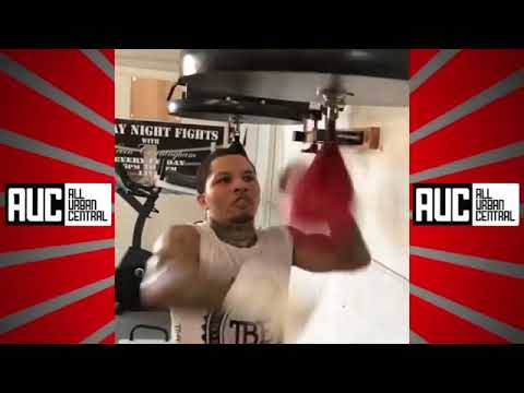 Floyd Mayweather coachs Gervonta Davis Before Jesus Cuellar's Fight