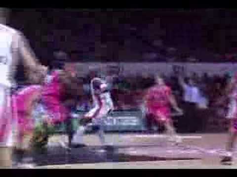 42 08-12-07 BCO-Pepinster - Opnieuw de score van Greg Brunne