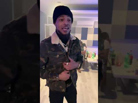 Gabriel Avrett & Geezy Escobar “WIFI” In-studio performance