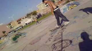 preview picture of video 'assemini skate parck'