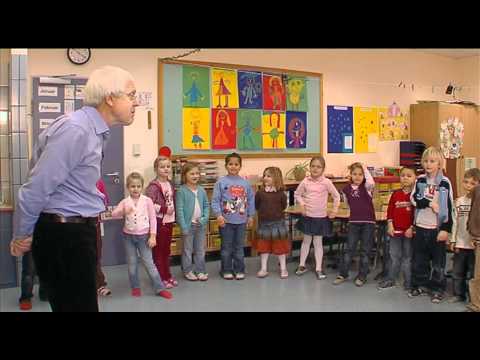 Total Physical Response (TPR) - Teacher Training film no. 8