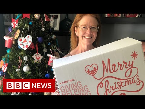 The “reverse advent calendar” helping people in need at Christmas - BBC News