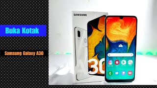 Download lagu Layar besar , Body Slim |  Buka Kotak Samsung Galaxy A30 Indonesia mp3