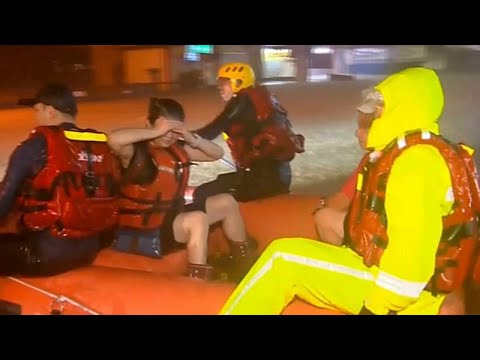 Fung-wong: Tropical storm brings heavy rains and floods to Taiwan, thousands evacuated