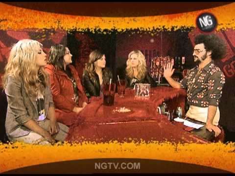 The Donnas get Down and Dirty!!!