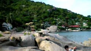 preview picture of video 'Koh Tao - Arrivati sulla meravigliosa spiaggia naturalistica'