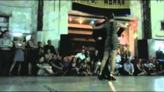 JAVIER RODRIGUEZ Y ANDREA MISSE EN LA MILONGA DEL MORAN 03/04