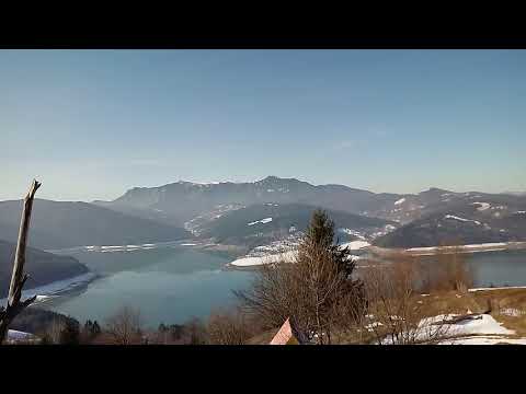 MUNTELE CEAHLAU SI MAREA DIN CARPATI - LACUL IZVORUL-MUNTELUI .