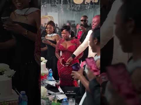 The bride had cake on each guest’s table #shorts #love #cake #marriage #couple