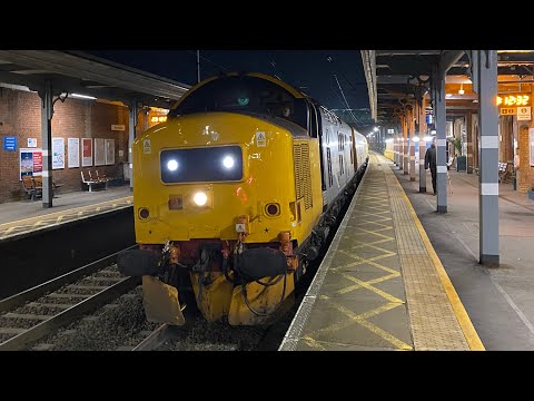 AE 37402 & HNRC 37425 thrash out of Stowmarket