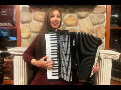 6221 - Black Pan Italia Piano Accordion LMMH 37 120 $2499