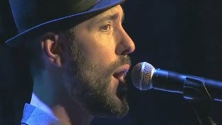 Charlie Winston chante &quot;In Your Hands&quot;