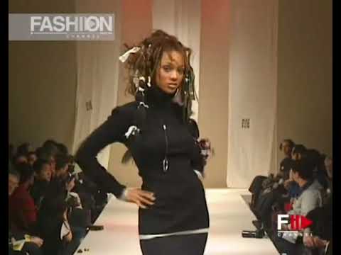 Tyra Banks On The Runway - Jerome L'huillier 1993