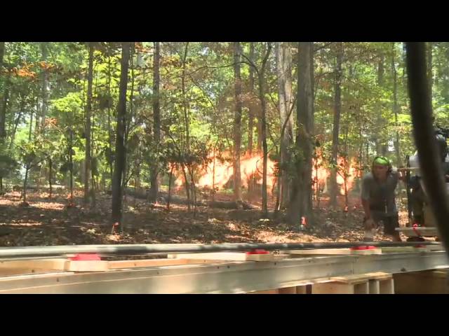 Behind-the-Scenes 'Hunger Games' Clip (Comicon)
