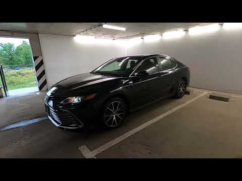 фото toyota camry viii (xv70) 0