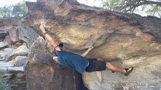 Video thumbnail of Popeye's Roof (aka Hairy Cleavage), V7. South Mountain