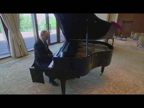Putin plays the piano - Imperial March from STAR WARS