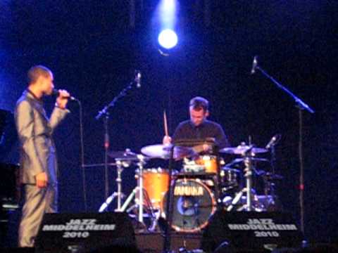 Richard Spaven Drum Solo - José James Set - Jazz Middelheim 2010