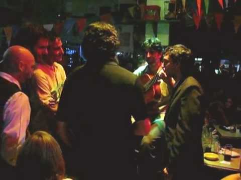 Tango homeopático "Te llaman malevo" (Troilo-H. Expósito) 80º aniversario del bar El Faro