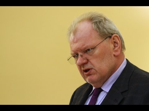 Ukraine/Crimea: Crisis as usual or new European divide? Panel discussion