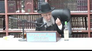 הרב גדעון בן משה :  טו בשבט .  תרומות ומעשרות . (כולל חזון עובדיה) - התמונה מוצגת ישירות מתוך אתר האינטרנט יוטיוב. זכויות היוצרים בתמונה שייכות ליוצרה. קישור קרדיט למקור התוכן נמצא בתוך דף הסרטון