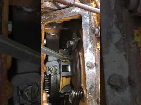 Caterpillar D7E clutch adjustment