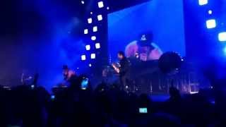 Fall Out Boy - &quot;20 Dollar Nose Bleed&quot; LIVE ft. Brendon Urie with a sandwich