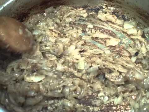 How To Caramelize Onions: Savory Garlic And Bourbon Onion Jam