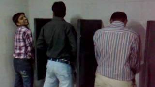preview picture of video '3 Idiots in Hyperstar Toilet Lahore'