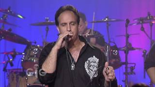 Vespers Nine performs &#39;Waiting For You&#39; on The Gig