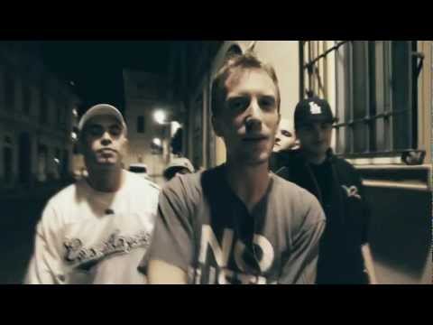 FAMILY P.  -  COSA SUCCEDE  (Wario Prod.) OFFICIAL VIDEO -- RAP ITALIANO