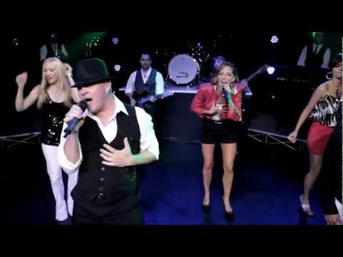 Big show | Undercover Live Entertainment | Cover band for Weddings and Corporate Events